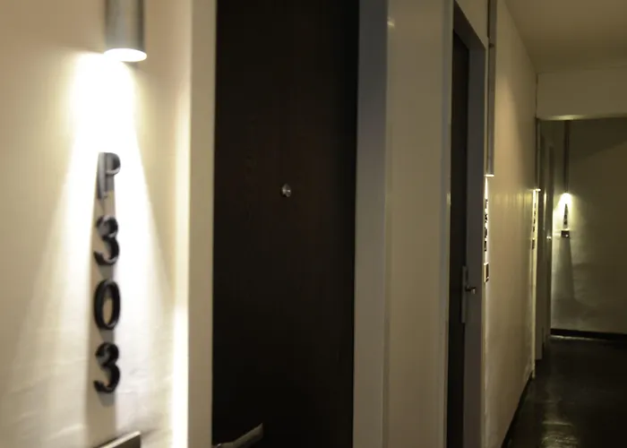 Hostal 3howw @ Sukhumvit 21