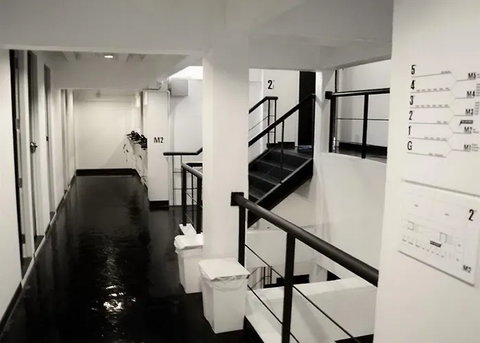Hostal 3howw @ Sukhumvit 21
